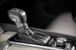 Volvo XC60 D4 Inscription 2017 года (UK)